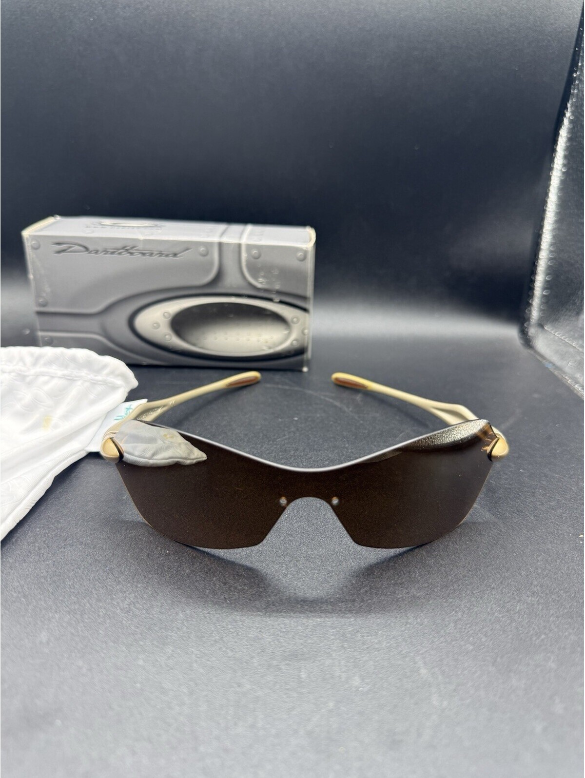 Oakley Dartboard Plasma/Gold Iridium Lenses